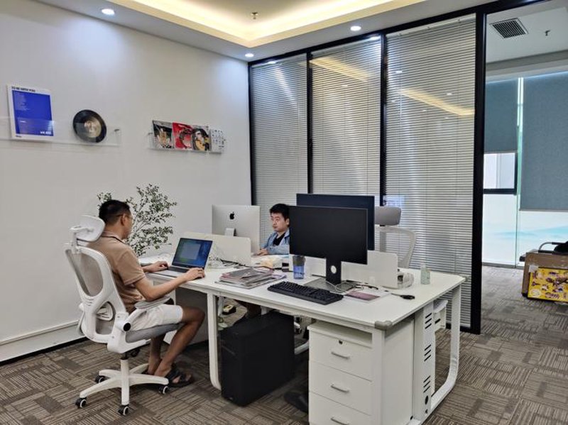 商务咨询：企业成长的灯塔